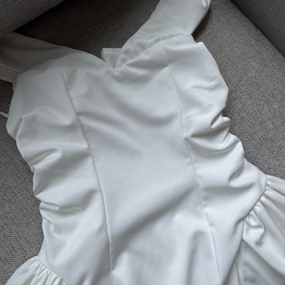 SHEIN White Ruched Sleeveless Dress